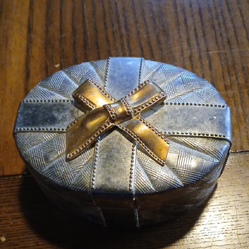 Elegant Silver and Gold Jewelry Box